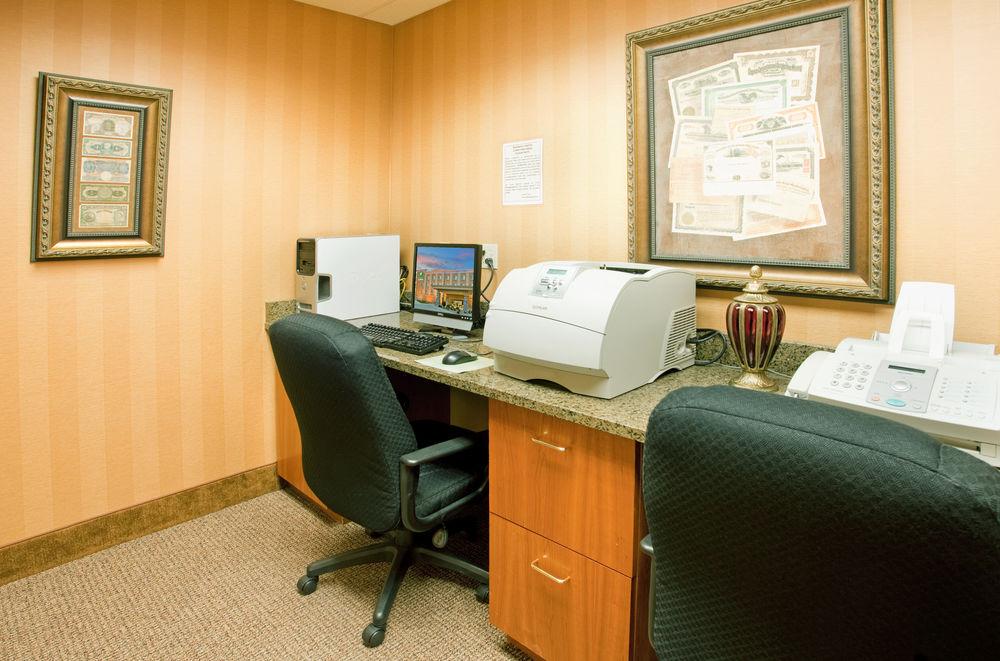 Holiday Inn Express Hastings By Ihg Kültér fotó