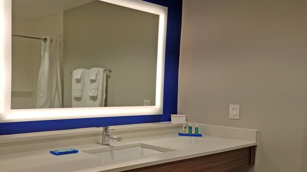 Holiday Inn Express Hastings By Ihg Kültér fotó