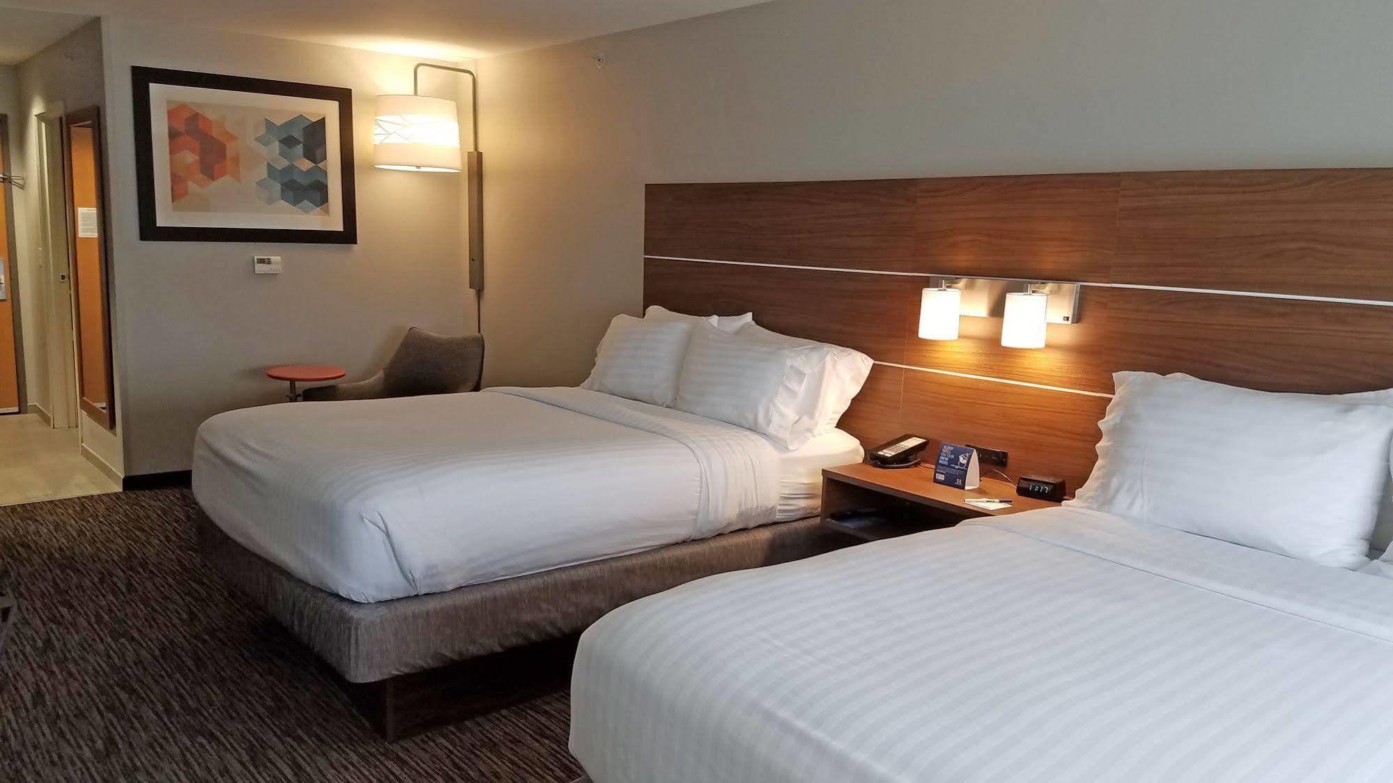 Holiday Inn Express Hastings By Ihg Kültér fotó